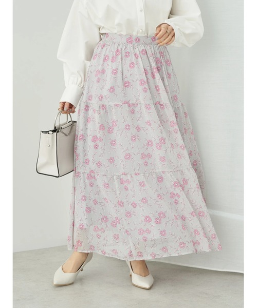 earth music&ecology（アースミュージックアンドエコロジー）の「フラワーティアードスカート（スカート・レディース・グリーン系その他3/ライトグレー/ライトブルー・FREE）」の16枚目の写真