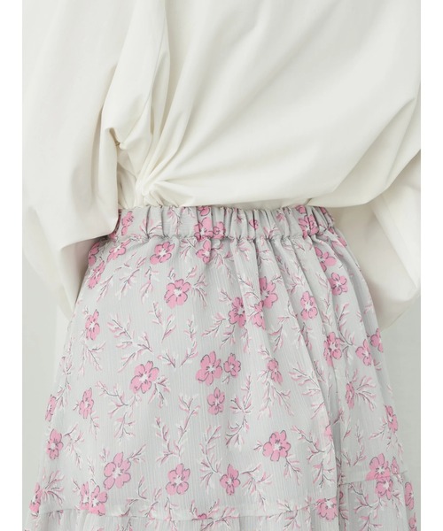 earth music&ecology（アースミュージックアンドエコロジー）の「フラワーティアードスカート（スカート・レディース・グリーン系その他3/ライトグレー/ライトブルー・FREE）」の21枚目の写真