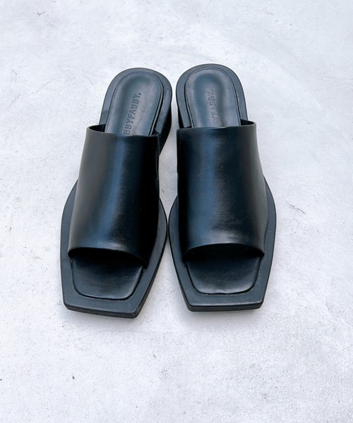 y/m by RIKA(イムバイリカ)の「スクエアトゥサンダル(サンダル・レディース・ブラック/ホワイト・LARGE/MEDIUM/SMALL)」の18枚目の写真