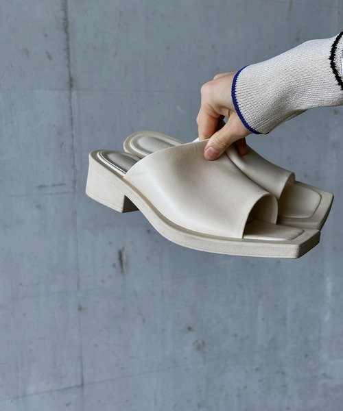 y/m by RIKA(イムバイリカ)の「スクエアトゥサンダル(サンダル・レディース・ブラック/ホワイト・LARGE/MEDIUM/SMALL)」の19枚目の写真