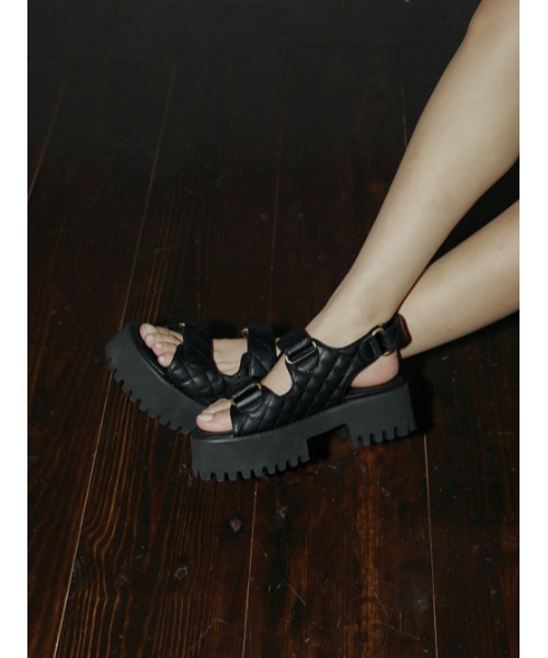 AMAIL（アマイル）の「Tank sole up sandal（サンダル・レディース・ブラック/ホワイト・M/S/L）」の19枚目の写真