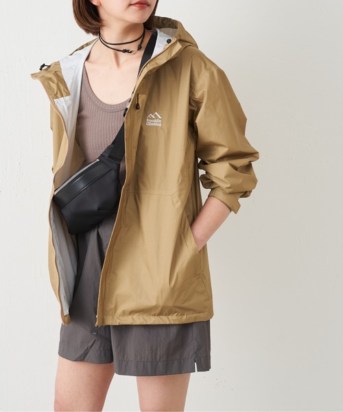 GALLARDAGALANTE（ガリャルダガランテ）の「【Franklin Climbing】クライム2.5レイヤーシェルジャケット（マウンテンパーカー・レディース・ブラック/サックスブルー/キャメル・SMALL）」の3枚目の写真