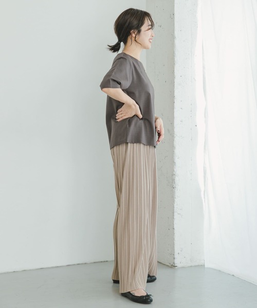 ITEMS URBANRESEARCH（アイテムズ アーバンリサーチ）の「ストレッチハンソデTシャツ（Tシャツ/カットソー・レディース・オフホワイト/ブラック/ブルー/モカ/ブラウン系その他・FREE）」の11枚目の写真