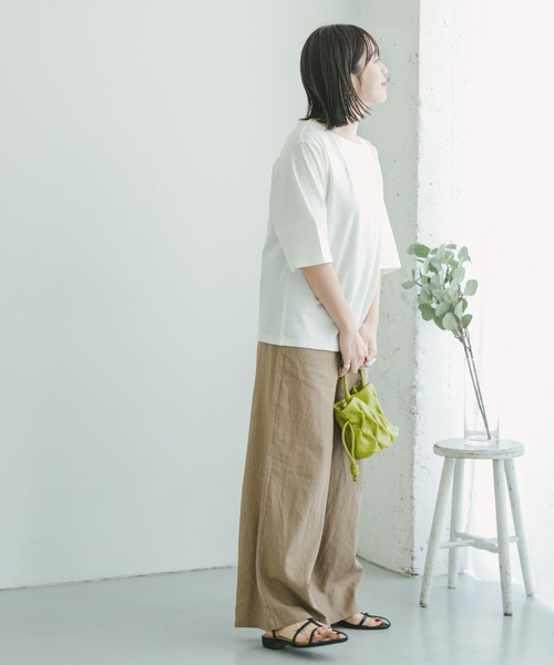 ITEMS URBANRESEARCH（アイテムズ アーバンリサーチ）の「ストレッチハンソデTシャツ（Tシャツ/カットソー・レディース・オフホワイト/ブラック/ブルー/モカ/ブラウン系その他・FREE）」の17枚目の写真