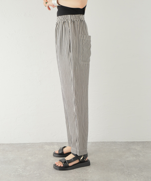 TELA（テラ）の「【TELA/テラ】ストライプパンツ（その他パンツ・レディース・ブラック・42）」の2枚目の写真