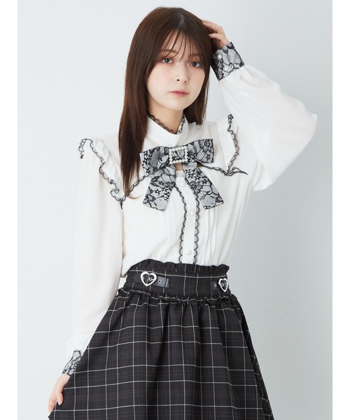 Ank Rouge(アンクルージュ)の「デコルテあきタックブラウス(シャツ/ブラウス・レディース・ピンク/オフホワイト・M)」の2枚目の写真