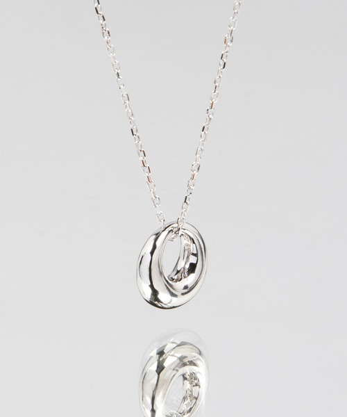 Rocky Monroe（ロッキーモンロー）の「シルバー925 ユニセックス トップ ネックレス（ネックレス・メンズ・その他1/その他6/D/その他34/B/R/その他2/E/その他19/その他3/F/V/O/その他14/その他28/ゴールド系1/その他23/W/その他22/Q/その他15/その他29/ゴールド系3/ゴールド/ゴールド系4/その他33/その他18/N/その他20/T/ゴールド系6/その他26/I/C/その他10/H/その他/その他24/その他16/K/その他4/その他30/その他5/S/L/その他12/その他32/その他11/ゴールド系2/その他31/その他17/G/ゴールド系5/その他35/その他8/A/ゴールド系/その他25/その他21/U/ゴールド系7/P/その他13/J/その他27/その他9/その他7/M・FREE）」の12枚目の写真