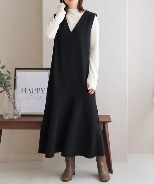 Social GIRL(ソーシャルガール)の「Vネック フレアワンピース ロングワンピース(ワンピース・レディース・ブラック/カーキ/モカ・L/M/S)」の8枚目の写真