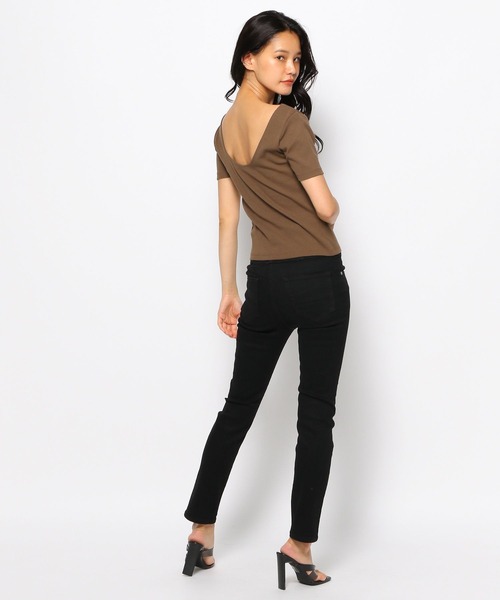 FOREVER 21（フォーエバー トゥエンティーワン）の「バックオープンTシャツ（Tシャツ/カットソー・レディース・ブラック/ブラウン系その他7/ホワイト系その他2・MEDIUM/LARGE/SMALL）」の13枚目の写真