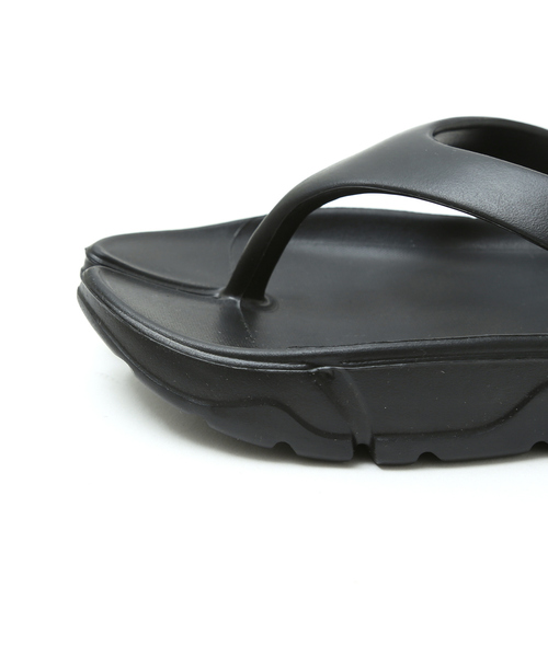 LAROUTE（ラルート）の「●【23.65】足袋風トングサンダル『VIPER2』（サンダル・レディース・アイボリー/ライトベージュ/ブラック・23/24/26/25）」の9枚目の写真