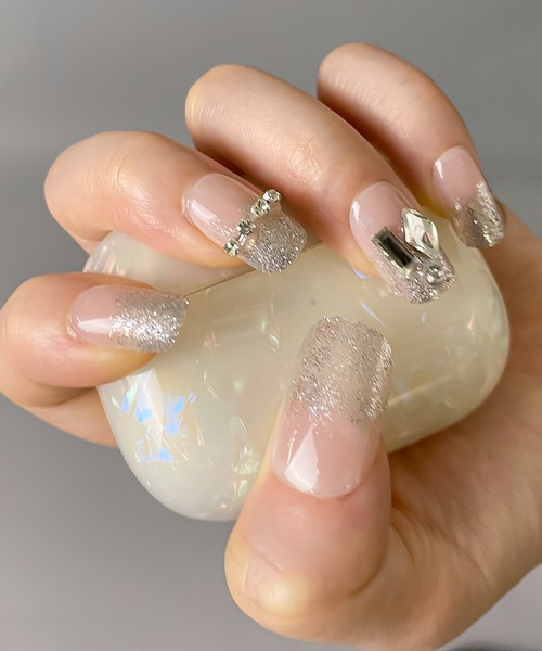 SPINNS（スピンズ）の「【nerine / ネリネ】ラインストーンネイルチップ（ネイルシール/ネイルチップ・レディース・シルバー/ブラック・ONESIZE）」の10枚目の写真