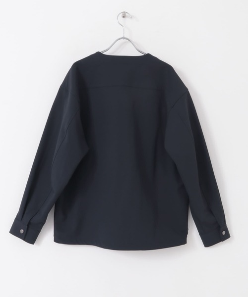 ITEMS URBANRESEARCH（アイテムズ アーバンリサーチ）の「撥水×ストレッチナイロンノーカラージャケット（ナイロンジャケット・メンズ・ネイビー/ブラック・LARGE/MEDIUM）」の14枚目の写真