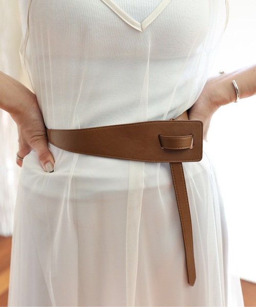 ULEULA（ウルア）の「デザインウエストマークベルト（ベルト・レディース・ブラウン・FREE）」の4枚目の写真