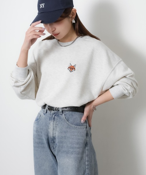 Riberry(リベリー)の「めがねキツネ胸刺繍スウェット(スウェット・レディース・チャコールグレー/オートミール・FREE)」の3枚目の写真