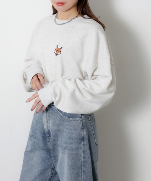 Riberry(リベリー)の「めがねキツネ胸刺繍スウェット(スウェット・レディース・チャコールグレー/オートミール・FREE)」の9枚目の写真