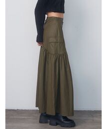 【WEB限定】フェイクレザーロングスカート