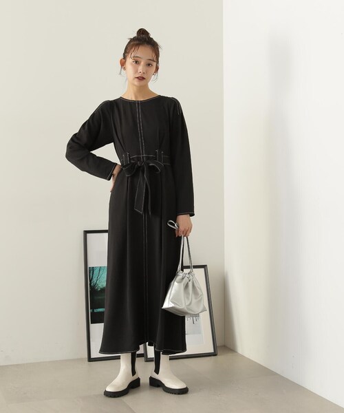 N.（N. Natural Beauty Basic）（エヌエヌナチュラルビューティーベーシック）の「ステッチループウエストタックワンピース（ワンピース・レディース・ホワイト/ブラック・MEDIUM/SMALL）」の7枚目の写真