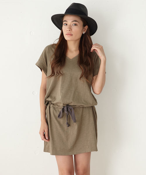 MOUSSY（マウジー）の「BLOUSING H/S OP（ワンピース・レディース・トップグレー/ダークネイビー/カーキ系・FREE）」の3枚目の写真