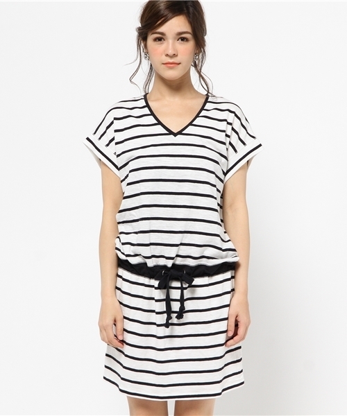 MOUSSY（マウジー）の「BLOUSING H/S OP（ワンピース・レディース・トップグレー/ダークネイビー/カーキ系・FREE）」の4枚目の写真