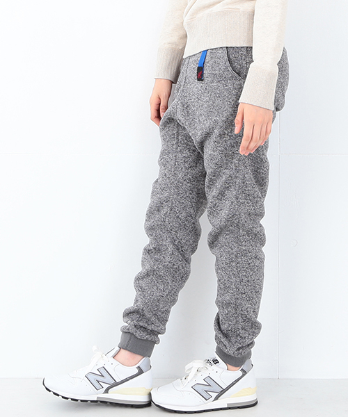 Gramicci（グラミチ）の「GRAMICCI / フリース ナロー 裾リブパンツ（その他パンツ・レディース・グレー/ネイビー・ONE SIZE）」の3枚目の写真