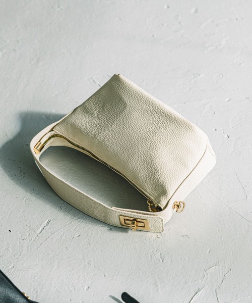 Andemiu（アンデミュウ）の「2WAYハンドルバッグ 103777（ボディバッグ/ウエストポーチ・レディース・ブラック/オフホワイト/ベージュ・FREE）」の2枚目の写真