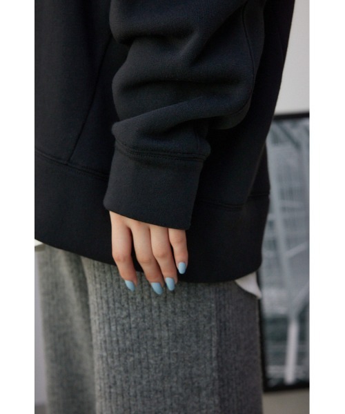 AZUL by moussy(アズールバイマウジー)の「裏毛ロゴクルーネックトップス(パーカー・レディース・ライム/オフホワイト/ブラック・FREE)」の21枚目の写真