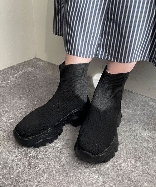 fredy emue（フレディエミュ）の「スニーカーソール軽量ニットブーツ（ブーツ・レディース・ホワイト系その他4/ブラック・M/L/S）」の6枚目の写真
