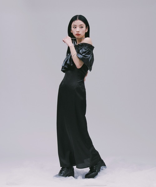 Ellno de Mavie(エルノデメヴィ)の「ワンショルワンピース(ワンピース・レディース・ブラック・FREE)」の2枚目の写真