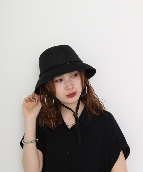 Sense of Grace(センスオブグレース)の「あご紐付き ウォッシャブルバケットハット(ハット・レディース・ブラック/アッシュ/ナチュラル・FREE)」の4枚目の写真