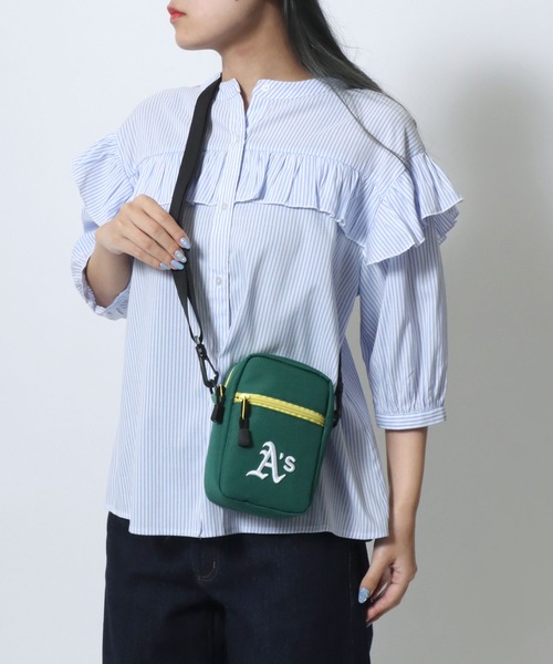 MLB（メジャーリーグベースボール）の「MLB/メジャーリーグベースボール ロゴ ワンポイント刺繍 ミニショルダーバッグ/ネックポーチ/レディース メンズ（ショルダーバッグ・レディース・ブラック/ブラウン/グリーン/ネイビー/ブラック系その他/ブルー系その他/ブラック系その他2・FREE）」の17枚目の写真