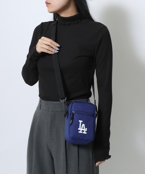 MLB（メジャーリーグベースボール）の「MLB/メジャーリーグベースボール ロゴ ワンポイント刺繍 ミニショルダーバッグ/ネックポーチ/レディース メンズ（ショルダーバッグ・レディース・ブラック/ブラウン/グリーン/ネイビー/ブラック系その他/ブルー系その他/ブラック系その他2・FREE）」の20枚目の写真