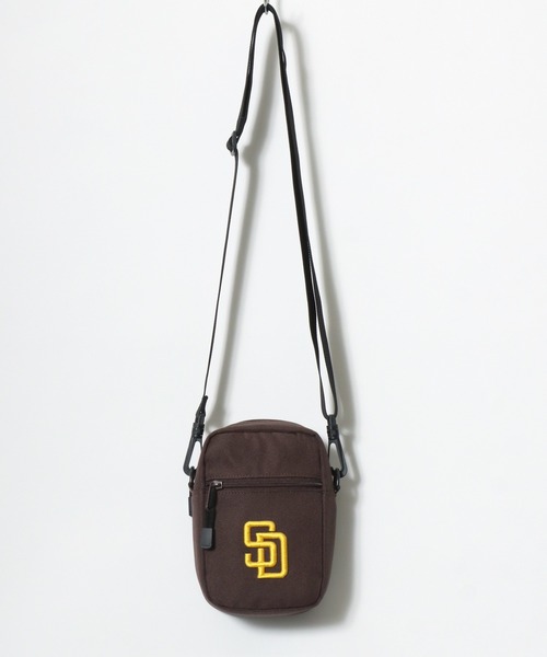 MLB（メジャーリーグベースボール）の「MLB/メジャーリーグベースボール ロゴ ワンポイント刺繍 ミニショルダーバッグ/ネックポーチ/レディース メンズ（ショルダーバッグ・レディース・ブラック/ブラウン/グリーン/ネイビー/ブラック系その他/ブルー系その他/ブラック系その他2・FREE）」の12枚目の写真