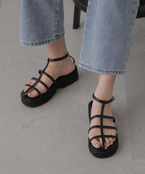 FREE'S MART（フリーズマート）の「トラックソールナローサンダル（サンダル・レディース・ホワイト/ブラック・SMALL/MEDIUM）」の5枚目の写真