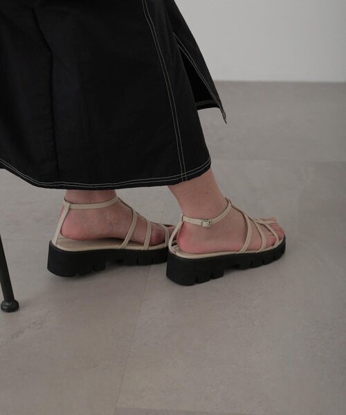 FREE'S MART（フリーズマート）の「トラックソールナローサンダル（サンダル・レディース・ホワイト/ブラック・SMALL/MEDIUM）」の21枚目の写真