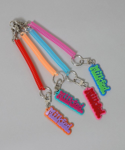 MILKFED.(ミルクフェド)の「POP LOGO KEYCHAIN(キーホルダー・レディース・レッド/ピンク/ライトグリーン/ライトパープル・ONE SIZE)」の5枚目の写真