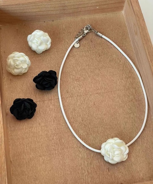 セール】布芸バラの花チョーカー（チョーカー）｜LA VORAGINE（ラ