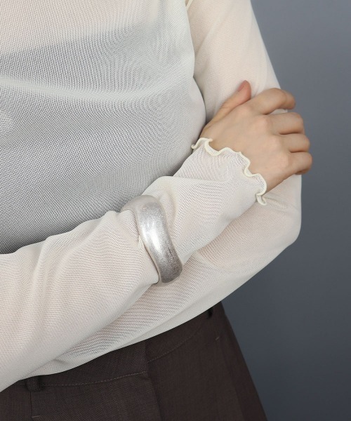 ☆アネモネ☆ オーストリッチ アーム用 バングル 白 セール】【金属アレルギー対応】 マット ワイド ニュアンスバングル