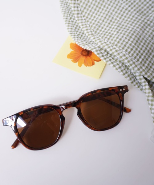 Bambin（ボンバン）の「【 Bambin / ボンバン 】 ウェリントン型 キッズ サングラス（サングラス・キッズ・ブラック/ブラック×グリーン/クリア/ホワイト/ピンク/ブラウン/イエロー×ブラック/ブラック×ライム/ブラウン系その他・FREE）」の5枚目の写真