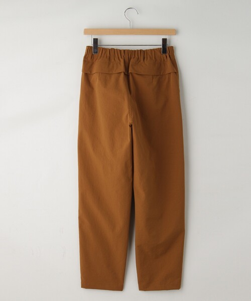 &Bridge(アンドブリッジ)の「seeset(シーセット) ウエスト調節付きタックパンツ(その他パンツ・レディース・ブラック/ブラウン系・99)」の4枚目の写真