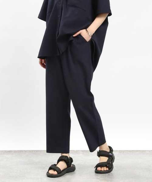 GLOBAL WORK Smile Seed Store（グローバルワーク スマイルシードストア）の「リネンライクタックテーパードパンツ/977011（その他パンツ・レディース・ベージュ/ネイビー/ダークブラウン/ブラック・X-LARGE/LARGE/MEDIUM/SMALL）」の4枚目の写真