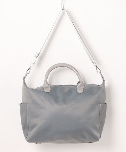 florist(フローリスト)の「【2size展開】【2WAY・撥水】 ポイントレザーワントーンボストンバッグ/ショルダーバッグ(ボストンバッグ・レディース・グレー系1/ブラック系2/グレー系2/ブラック系1/ピンク系2/ピンク系1・L/M)」の14枚目の写真