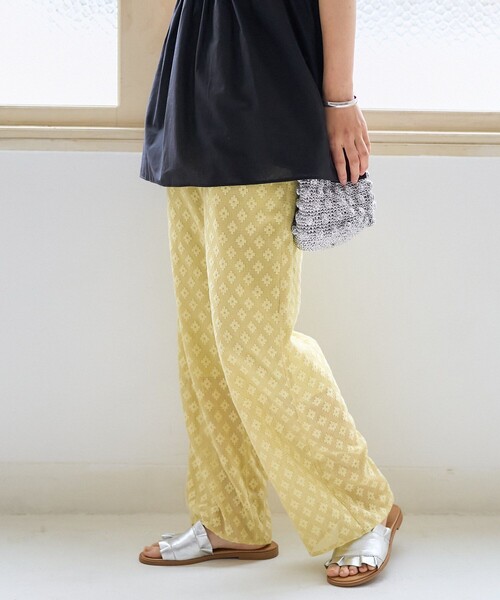 FREAK'S STORE(フリークスストア)の「フラワーメッシュパンツ/イージーパンツ/レースパンツ(その他パンツ・レディース・ブラック/オフホワイト/ブルーグリーン・フリ-)」の3枚目の写真