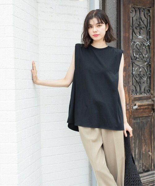 OPAQUE.CLIP(オペークドットクリップ)の「◆UV ノースリーブチュニックトップス【接触冷感/洗濯機洗い可】(Tシャツ/カットソー・レディース・ホワイト/ブラック/ダークブラウン・38/40/42)」の13枚目の写真