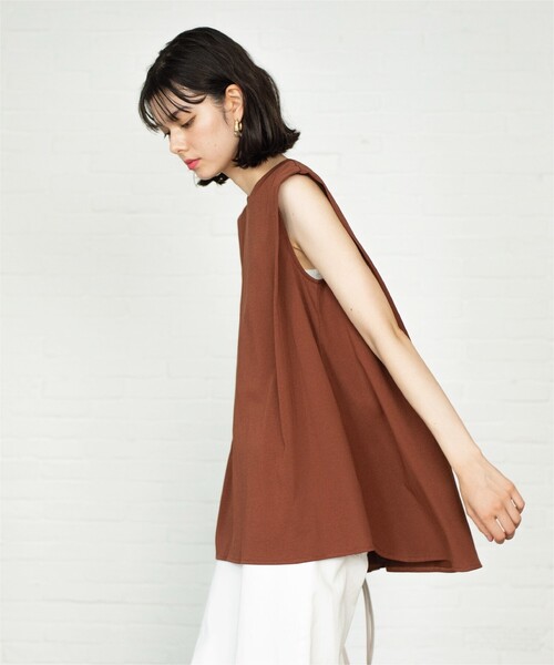 OPAQUE.CLIP(オペークドットクリップ)の「◆UV ノースリーブチュニックトップス【接触冷感/洗濯機洗い可】(Tシャツ/カットソー・レディース・ホワイト/ブラック/ダークブラウン・38/40/42)」の17枚目の写真