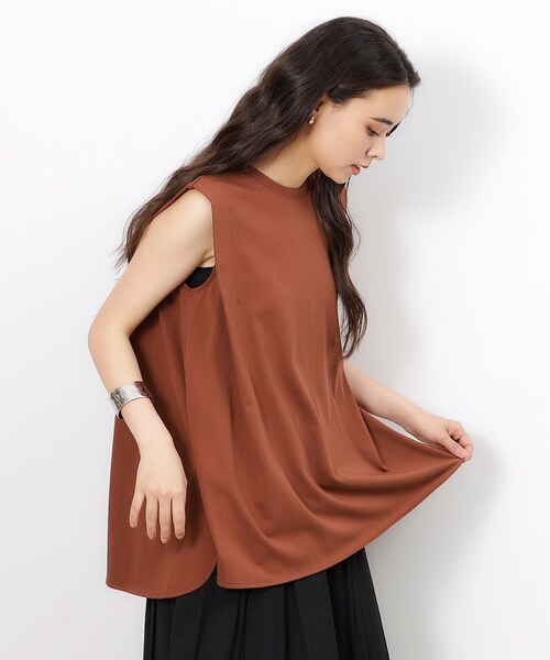 OPAQUE.CLIP(オペークドットクリップ)の「◆UV ノースリーブチュニックトップス【接触冷感/洗濯機洗い可】(Tシャツ/カットソー・レディース・ホワイト/ブラック/ダークブラウン・38/40/42)」の22枚目の写真