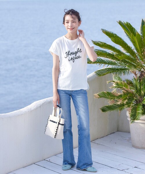 Tiaclasse（ティアクラッセ）の「立体刺繍ロゴTシャツカットソー（Tシャツ/カットソー・レディース・オフホワイト/ブラウン/ブラック・FREE）」の13枚目の写真