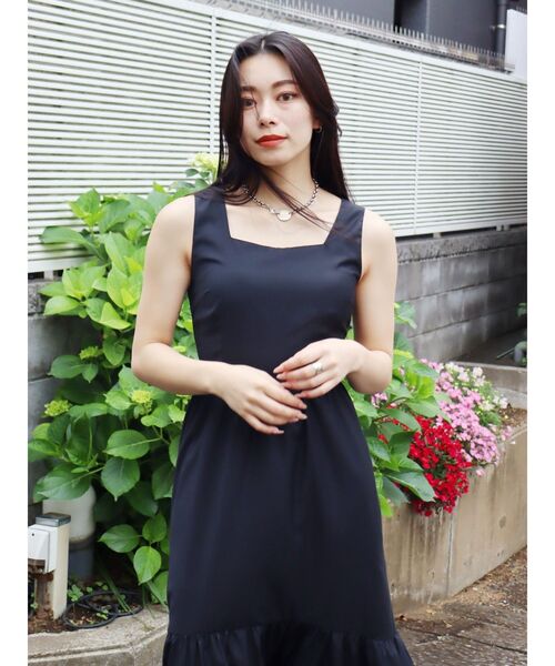 EVRIS（エヴリス）の「バックシャーリングロングワンピース（ワンピース・レディース・ブルー/ブラック/ホワイト・FREE）」の9枚目の写真