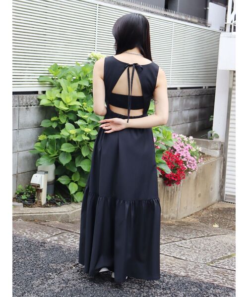 EVRIS（エヴリス）の「バックシャーリングロングワンピース（ワンピース・レディース・ブルー/ブラック/ホワイト・FREE）」の13枚目の写真