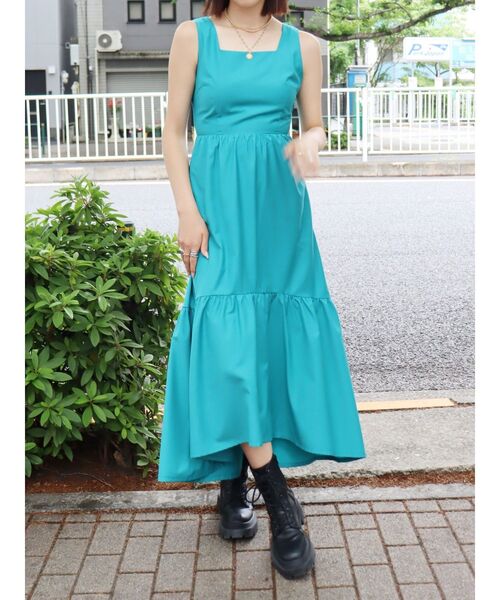 EVRIS（エヴリス）の「バックシャーリングロングワンピース（ワンピース・レディース・ブルー/ブラック/ホワイト・FREE）」の22枚目の写真