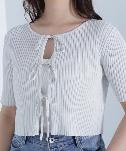 NATURAL BEAUTY BASIC(ナチュラルビューティーベーシック)の「リボンショートラメカーディガン(カーディガン/ボレロ・レディース・グレー/ブルー/ブラック・FREE)」の15枚目の写真